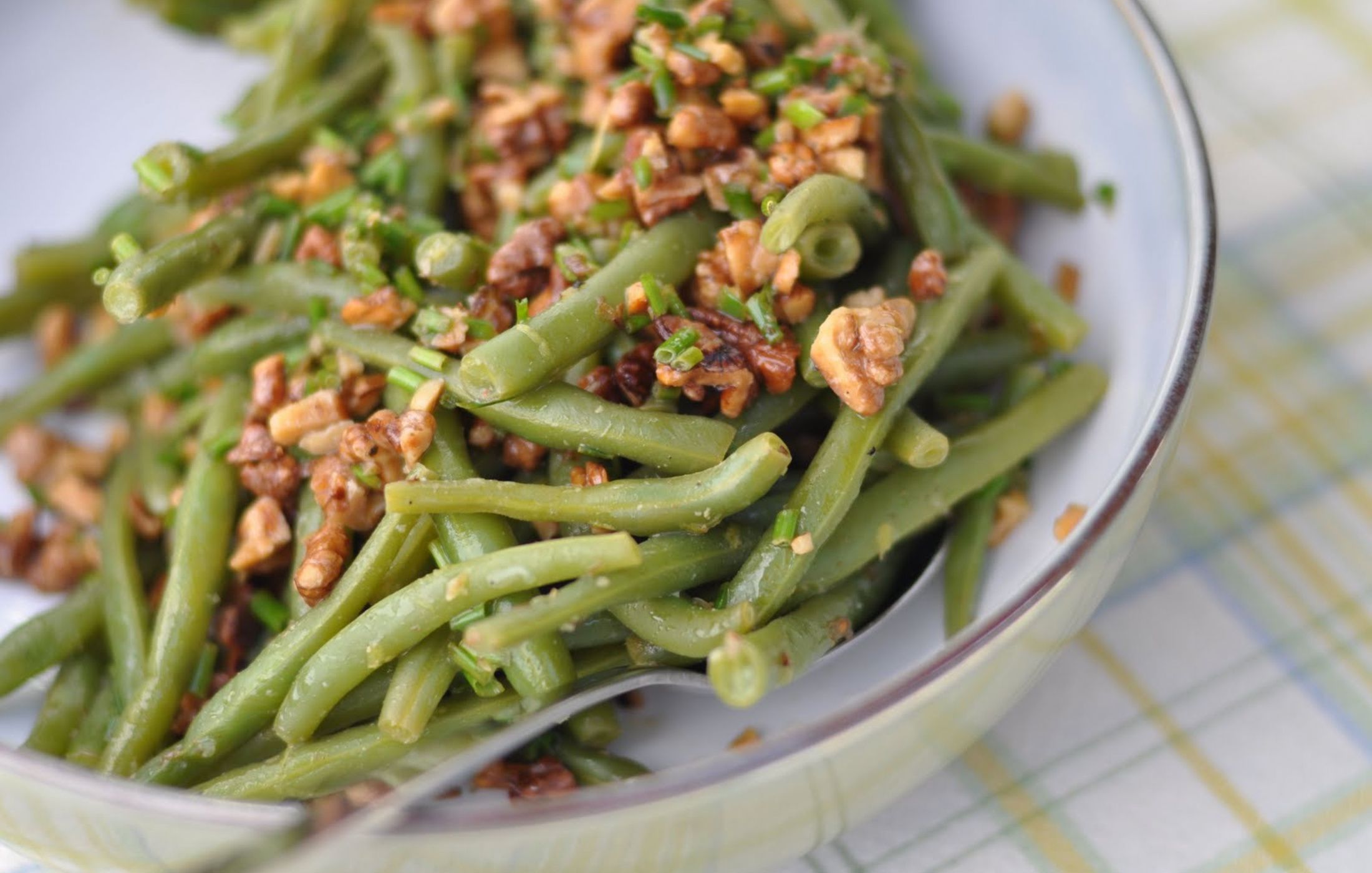 Lemon-Walnut Green Bean Salad Vegan