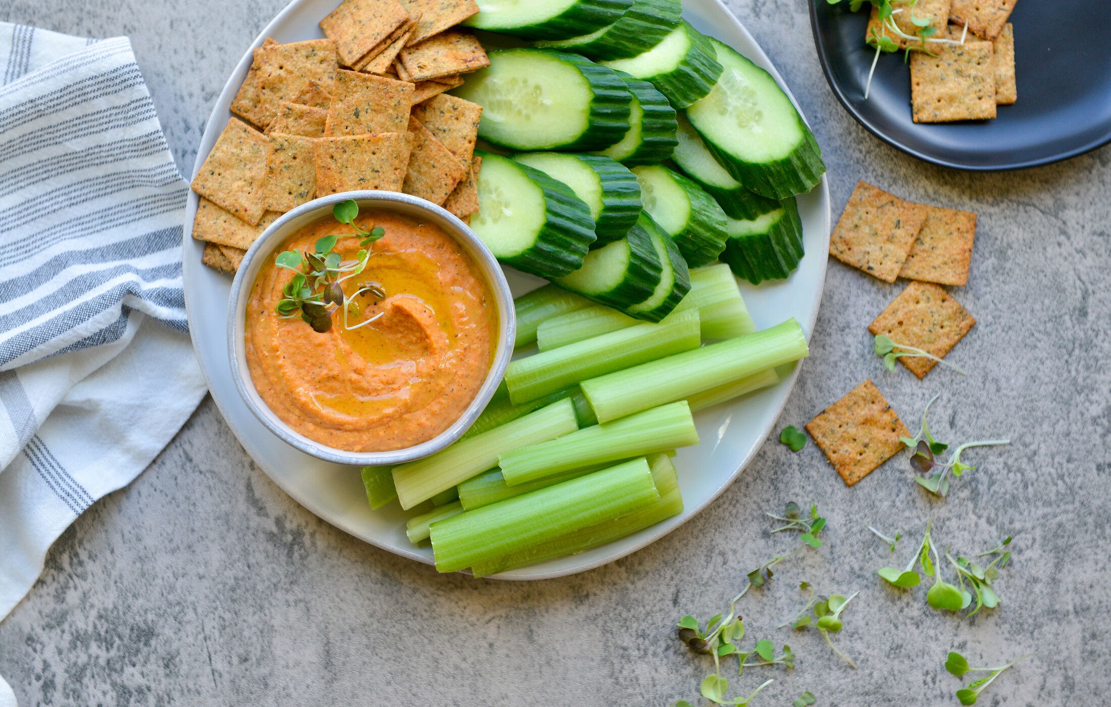 Roasted Red Pepper Chickpea Dip