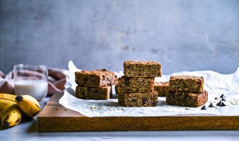 BANANA OAT PEANUT BUTTER ENERGY BARS-1
