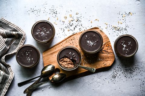 HIGH-PROTEIN CHOCOLATE OVERNIGHT CHIA OATS-2