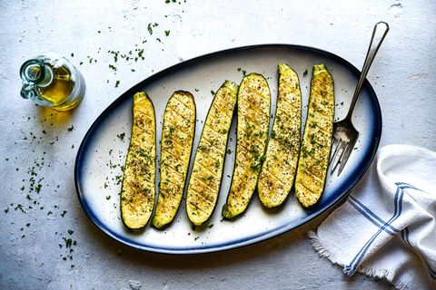 SIMPLE ROASTED ZUCCHINI-1