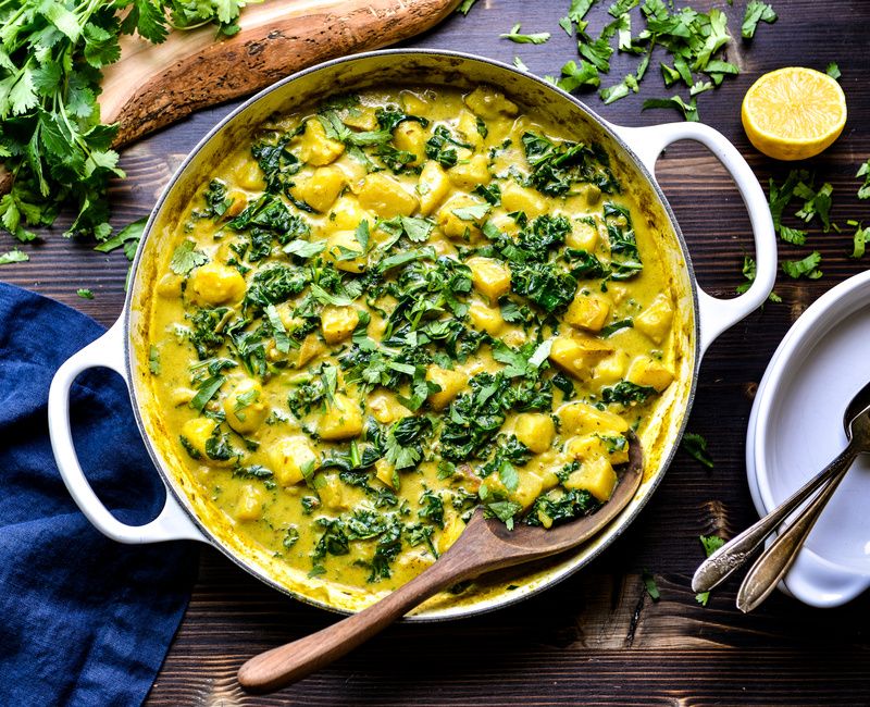 COCONUT CURRY POTATOES AND KALE-1