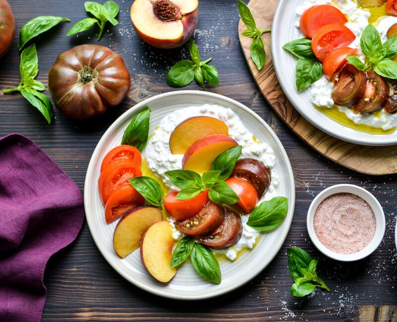 COTTAGE CHEESE WITH PEACHES HEIRLOOM TOMATOES-1
