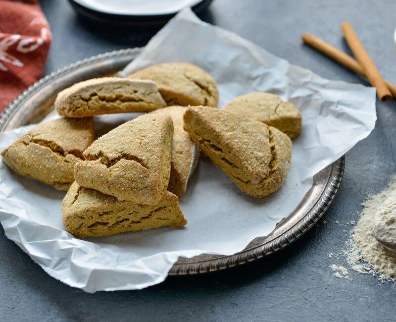 GLUTEN-FREE VEGAN PUMPKIN SCONES-1