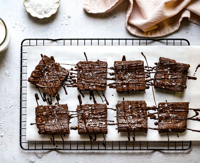 GRAIN-FREE TAHINI BROWNIES CANE SUGAR-FREE FLOUR-FREE-2