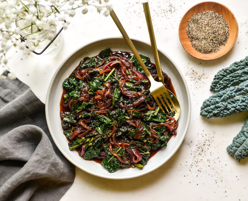 KALE WITH BALSAMIC CARAMELIZED ONIONS-1