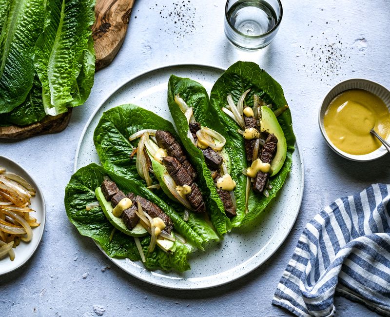 LOW-CARB KETO STEAK LETTUCE WRAPS WITH DIJON MUSTARD SAUCE-2