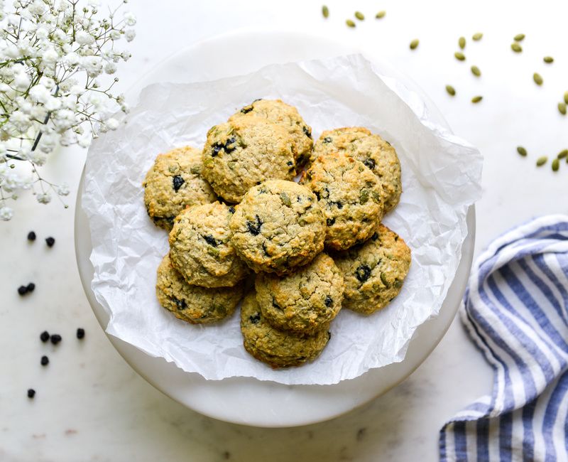 LOW-OXALATE BLUEBERRY PUMPKIN SEED COOKIES-1