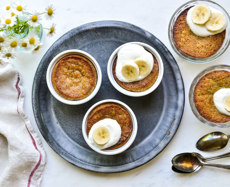 MINI BANANA ALMOND CAKES-1