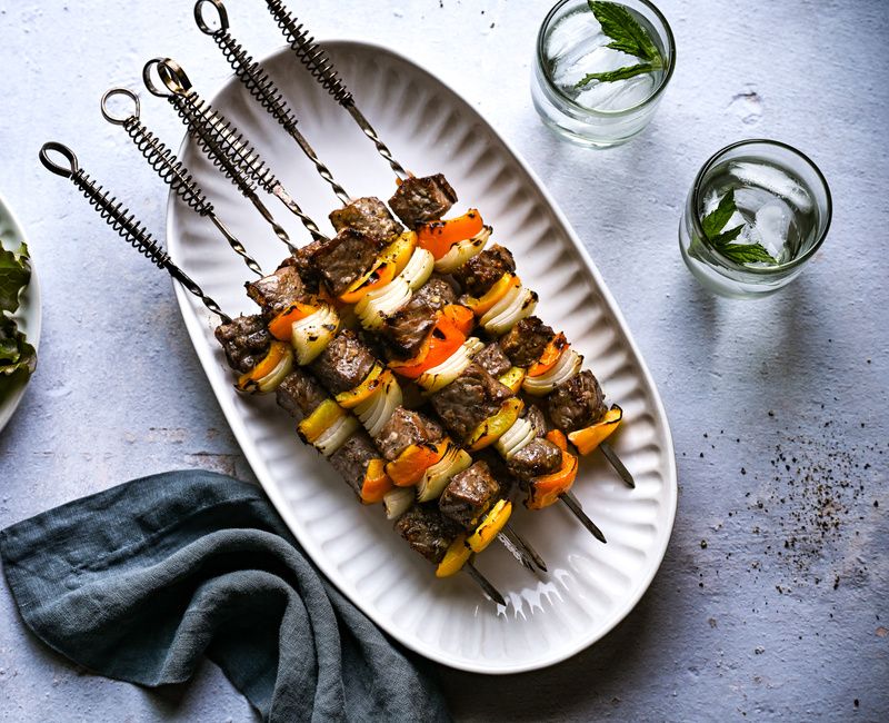 GARLIC-PEPPER STEAK KEBOBS-SOY-FREE-1