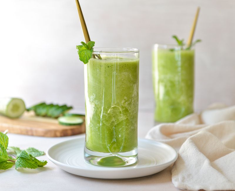 PINEAPPLE-CUCUMBER-MINT SMOOTHIE-1