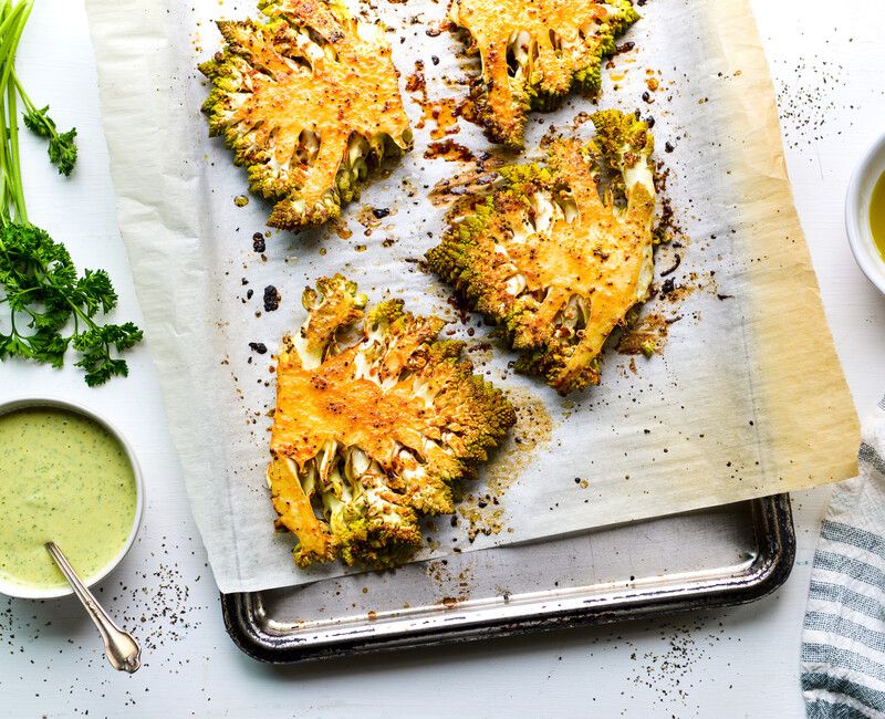 ROASTED ROMANESCO STEAKS-PARSLEY-TAHINI SAUCE-3