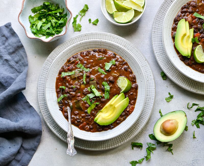 TOMATO-FREE BLACK BEAN CHILI VEGAN INSTANT POT-2