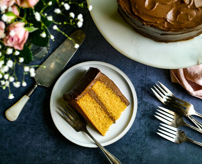 VANILLA OLIVE OIL CAKE WITH CHOCOLATE AVOCADO FROSTING-3