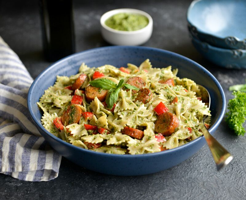 WALNUT PESTO PASTA SALAD WITH CHICKEN SAUSAGES