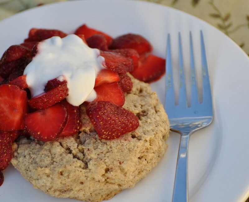 strawberry hazelnut shortcakes-1