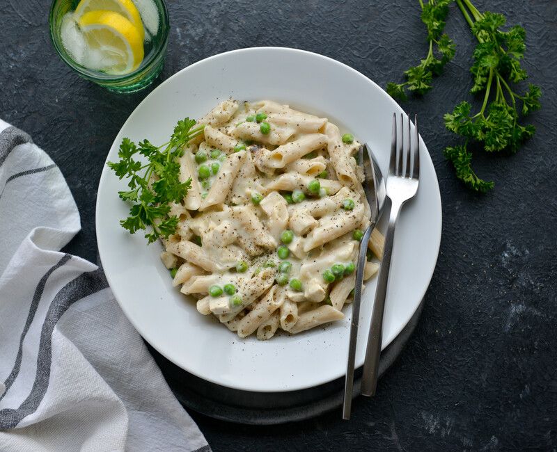 Gluten-free Dairy-Free Creamy Garlic Chicken Pasta